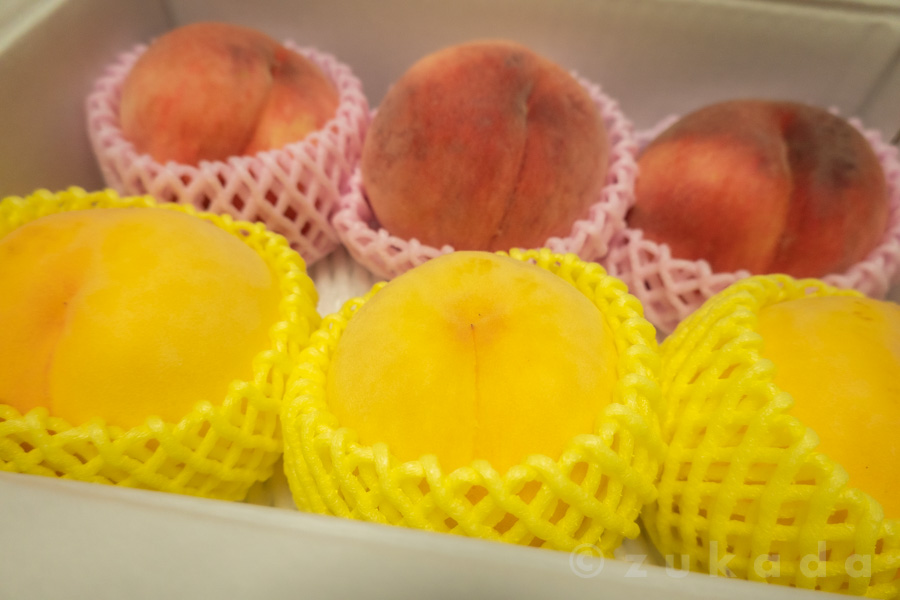ふるさと納税で福島の桃が6玉届いた